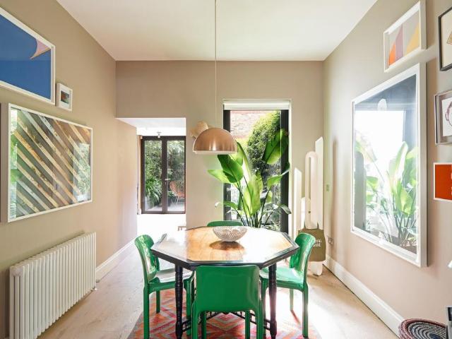 House for sale in Walworth, Greater London