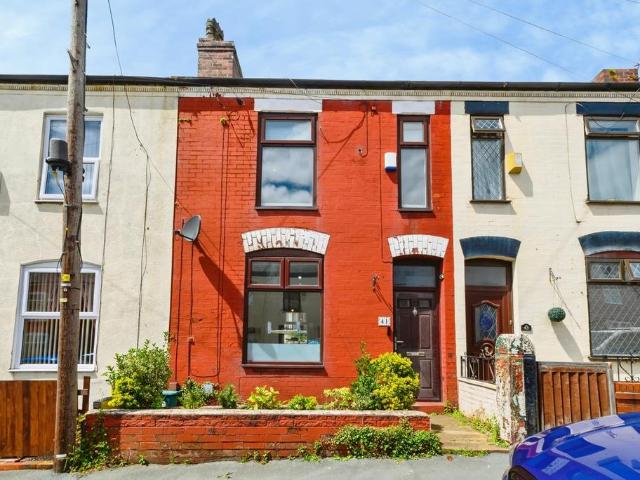 House for sale in Swinton Park, Salford