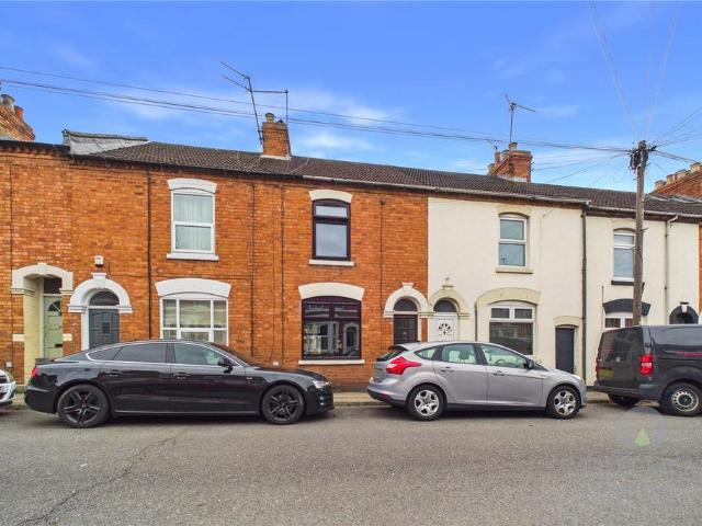 House for sale in Kingsley Park, Northampton