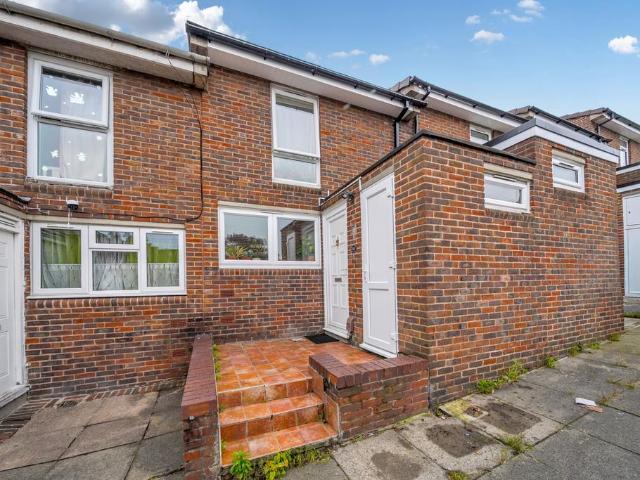 House for sale in Glyndon, Plumstead