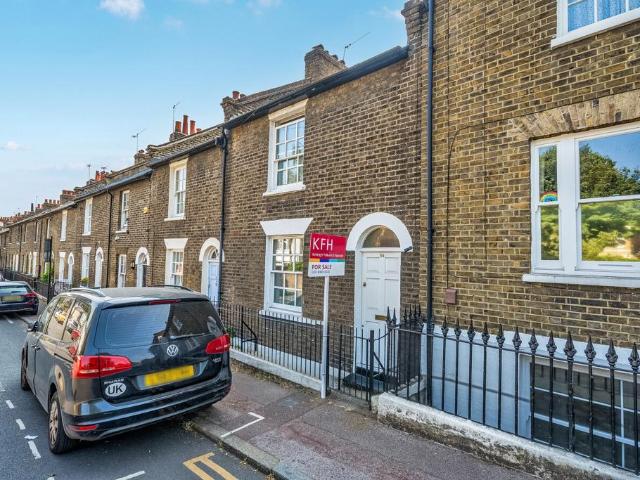House for sale in London Borough of Lewisham, Deptford