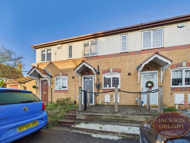 House for sale in Upton