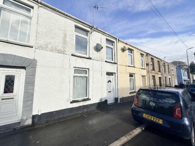 House for sale in Llanedi, Hendy