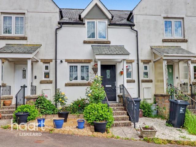 House for sale in Lamellion, Cornwall
