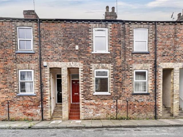House for sale in High Field, York