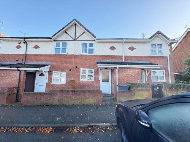 House for sale in Green Close, Warwickshire