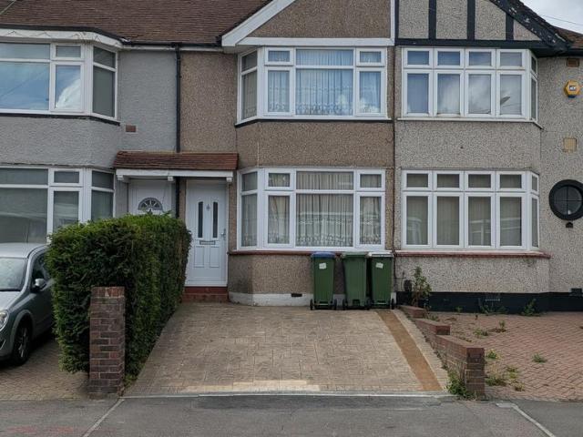 House for sale in Barnehurst, Greater London
