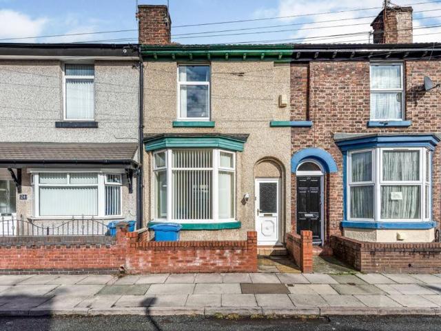 House for sale in Stoneycroft, Calderstones