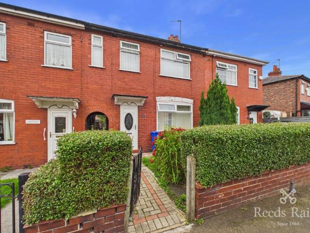 House for sale in Dukinfield, Tameside