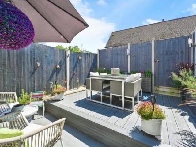 House for sale in Bushey