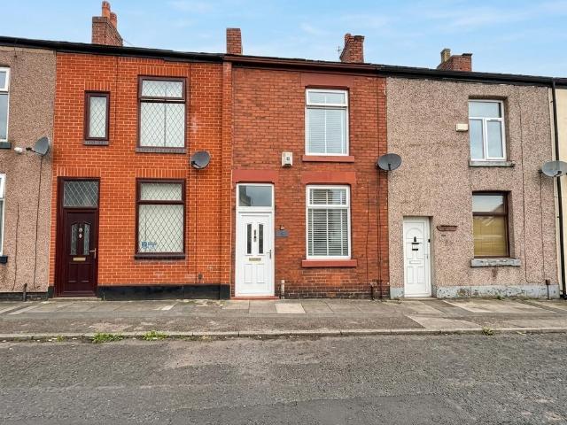 House for sale in Cheetham Fold, Greenheys