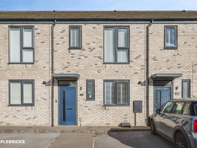 House for sale in Kingswood, Hull