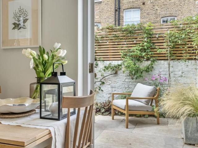 House for sale in Clapham Junction, Greater London