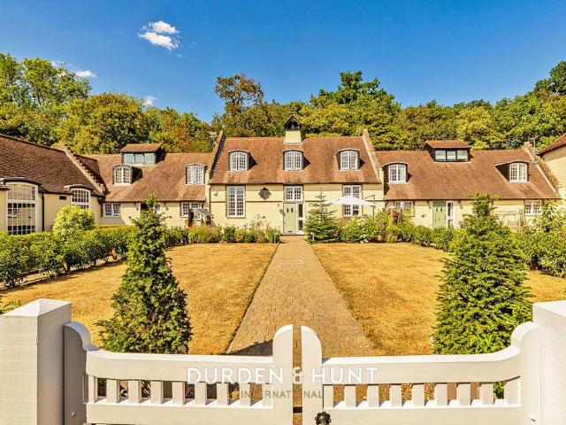 House for sale in Colliers End, Hertfordshire