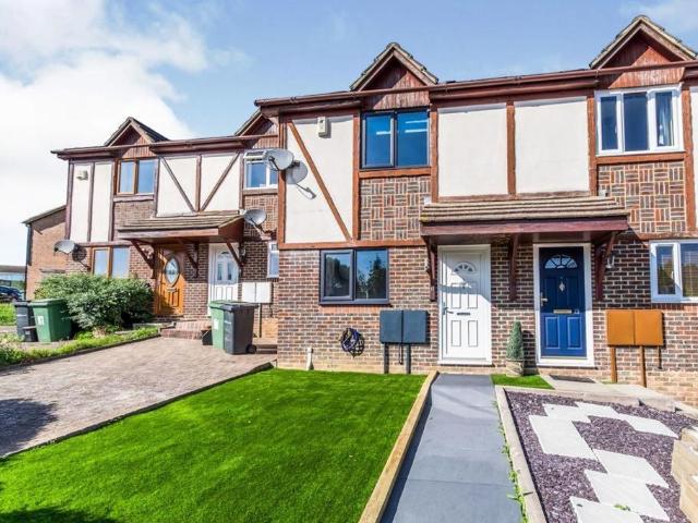House for sale in Allington, Midway