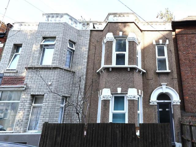 House for sale in Upton Park, Greater London