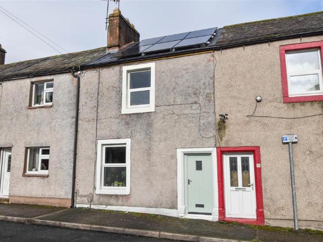 House for sale in Fell Lane