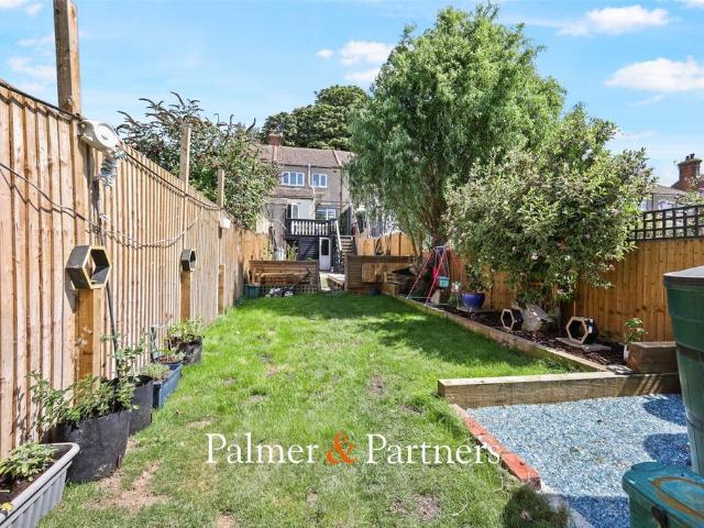 House for sale in Frinton and Walton, Dale Hill