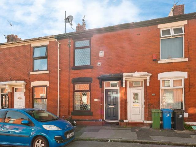 House for sale in Guide Bridge, Greenheys