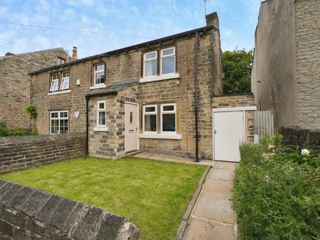 House for sale in Armitage Bridge, West Yorkshire