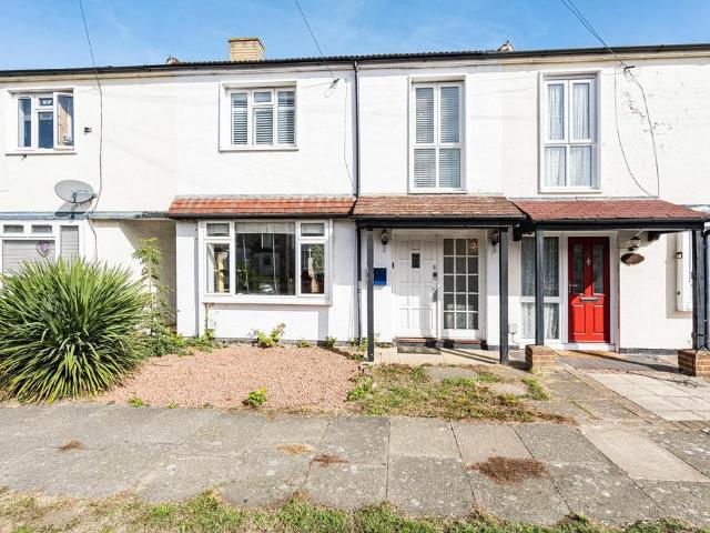 House for sale in Kempton Park, Spelthorne