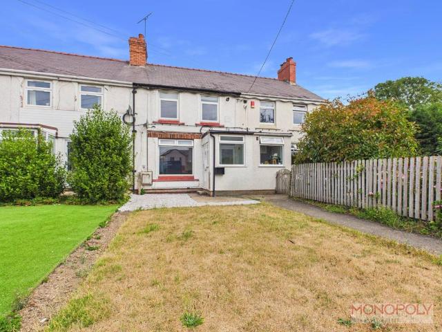 House for sale in Pentre Broughton, Wales