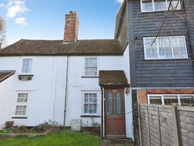 House for sale in Chipping Hill, Essex