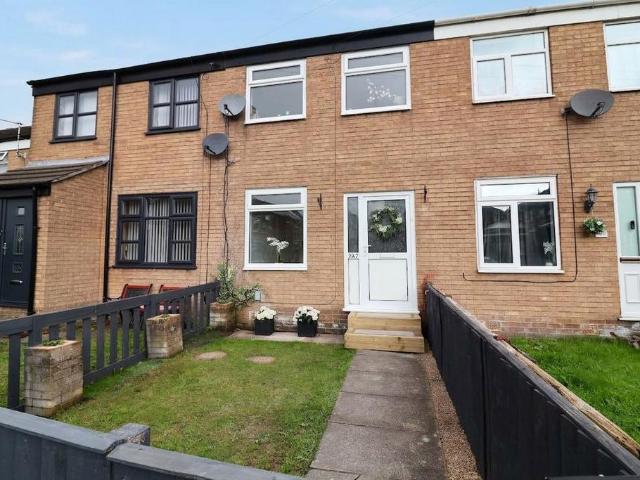 House for sale in Hadfield, High Peak