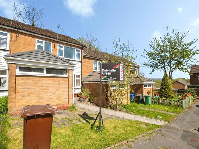 House for sale in Kirklees, Bury