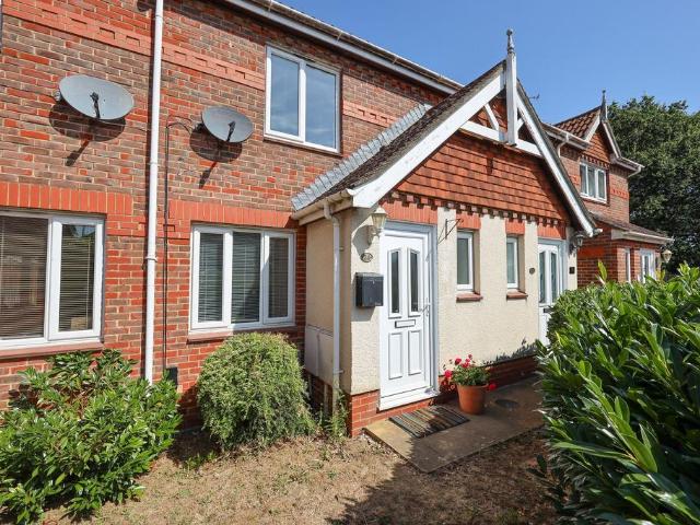 House for sale in Perryfields, West Sussex