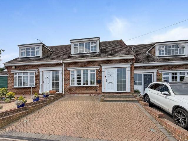 House for sale in Oad Street, Kent