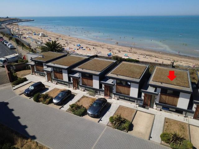 House for sale in Westbrook, Acol