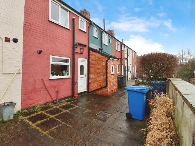 House for sale in Loundsley Green, East Midlands