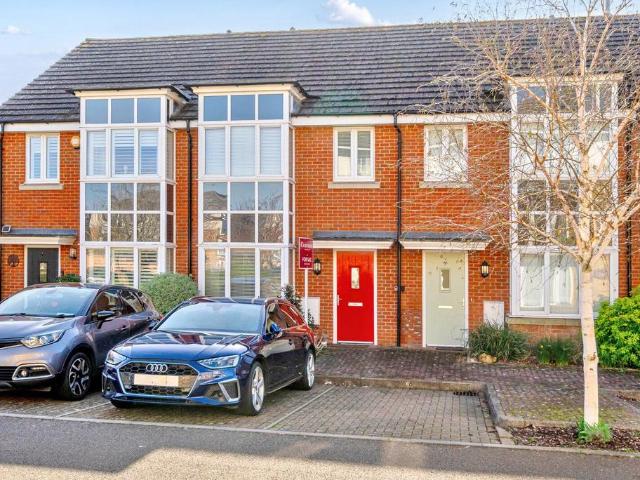 House for sale in Lower Halliford, Surrey