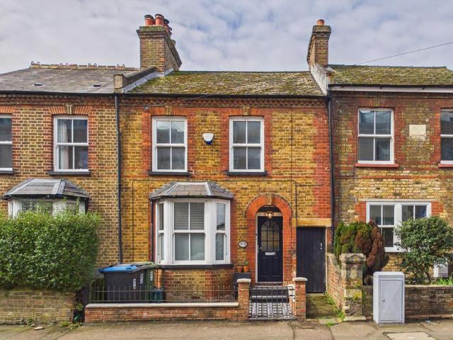 House for sale in Moorend, Pouchen End