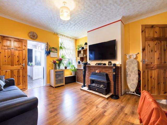 House for sale in Black Friars, Old Wharf