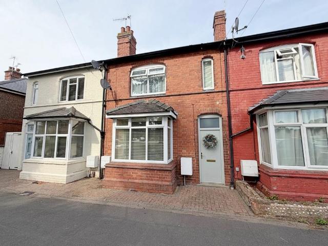 House for sale in Green Close, Warwickshire