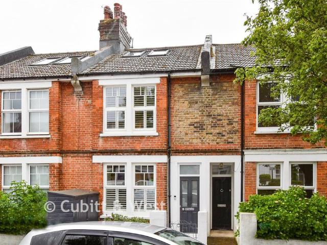 House for sale in Whitehawk, Brighton & Hove
