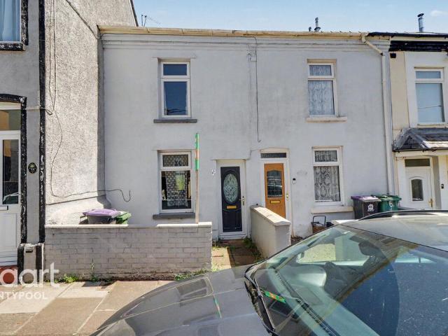 House for sale in Sebastopol, Griffithstown