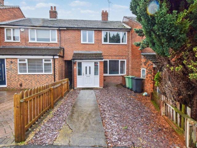 House for sale in Wortley, West Yorkshire