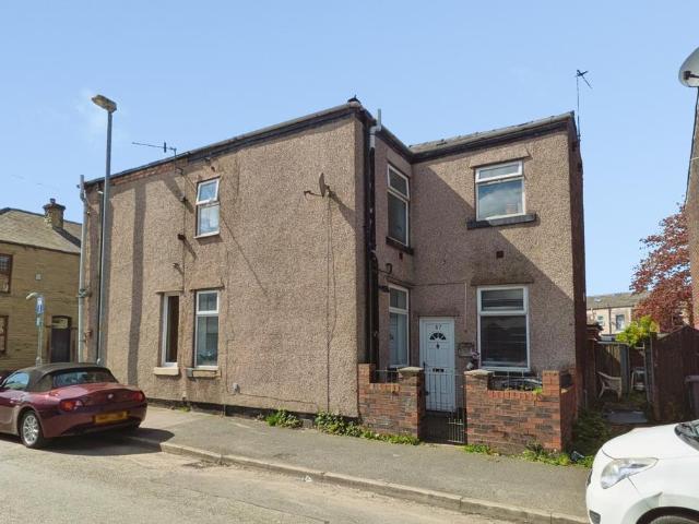 House for sale in Shaw and Crompton, Pendock