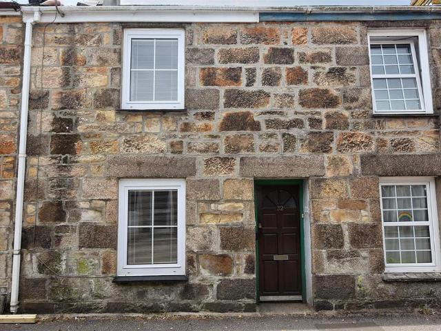 House for sale in Mount Ambrose, Cornwall