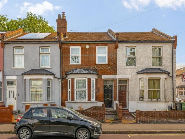 House for sale in Leyton, Greater London