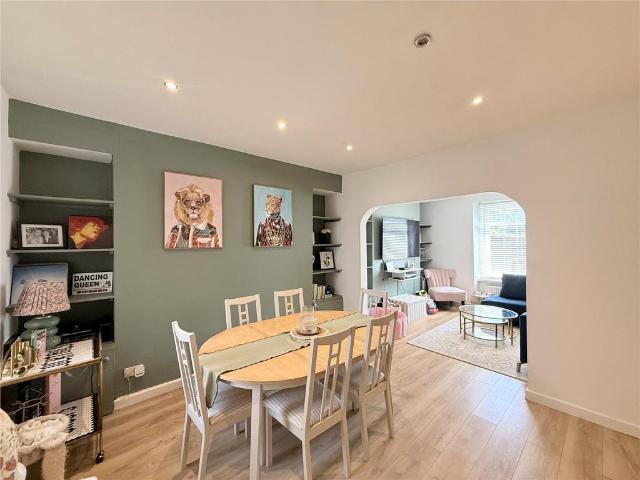 House for sale in Cwmbwrla, Nangreaves