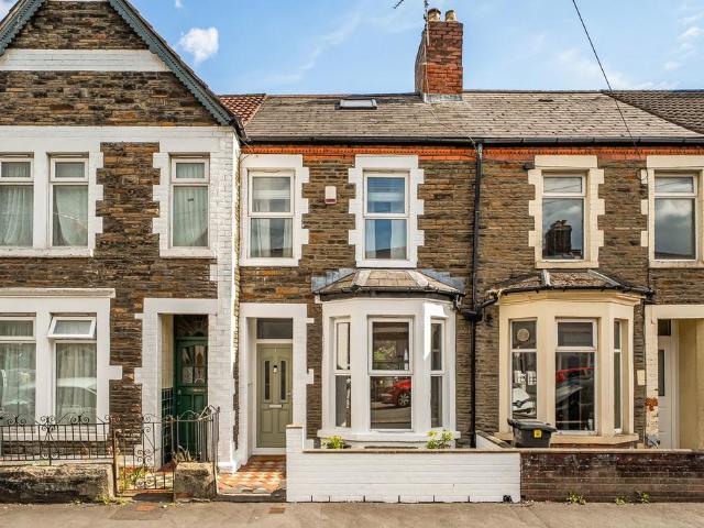 House for sale in Plasnewydd, Falcon Lodge