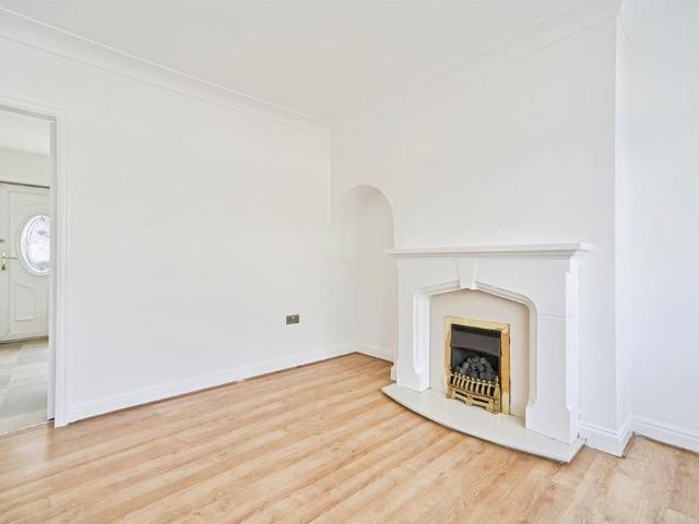 House for sale in Armley, West Yorkshire
