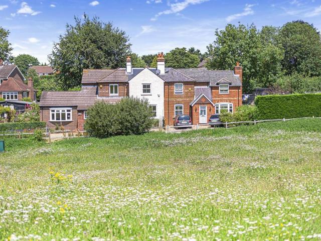House for sale in Boxgrove, Guildford