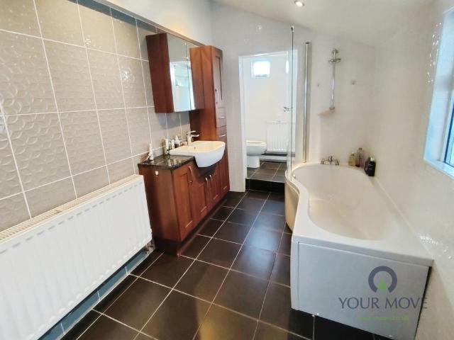 House for sale in Chatham