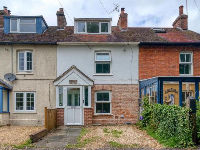 House for sale in Bay, Gillingham