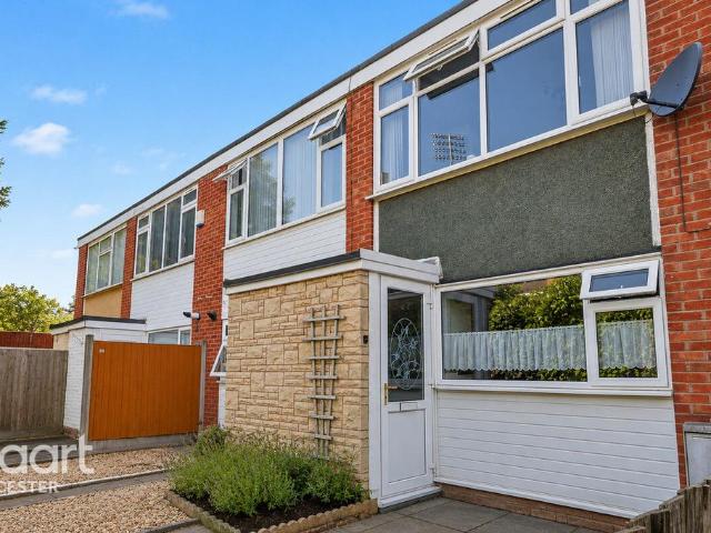 House for sale in Aylestone Park, Old Wharf